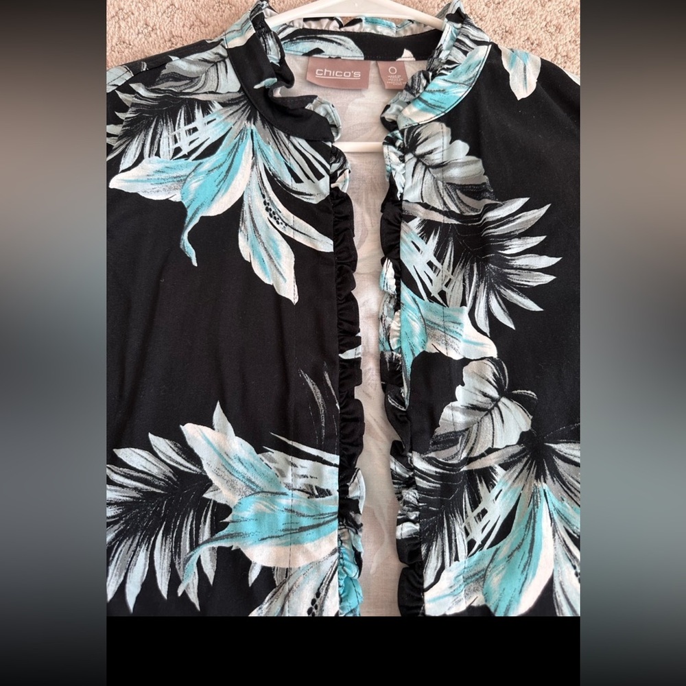 CHICOS Blue and Black Flower Jacket Size 0 - Picture 3 of 6